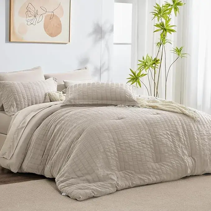 CozyLux 7-Piece King Seersucker Comforter Set on Amazon USA