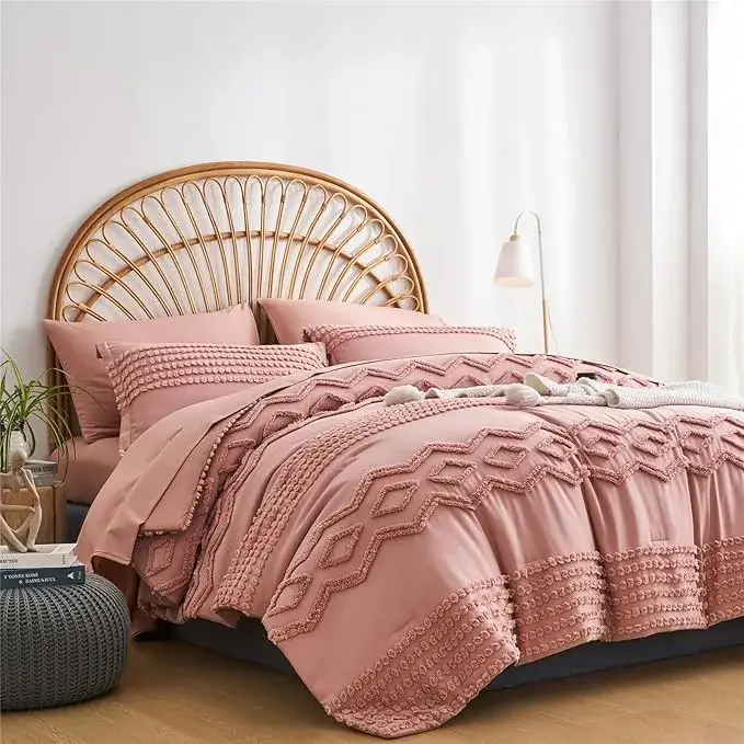 KAKIJUMN Blush Pink 7-Piece Full Tufted Comforter Set on Amazon USA